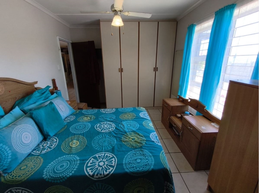 2 Bedroom Property for Sale in De Kelders Western Cape